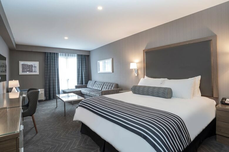 Sandman Signature St. John's Hotel