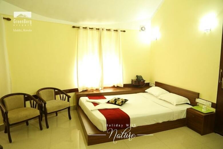 Hotel Green Berg Holiday Resorts