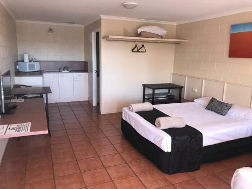 Central Motel