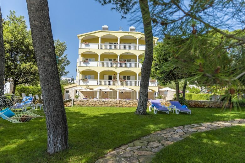 Apartamentos Villa Nela