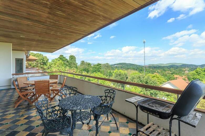 Apartamentos Phuripimarn Penthouse