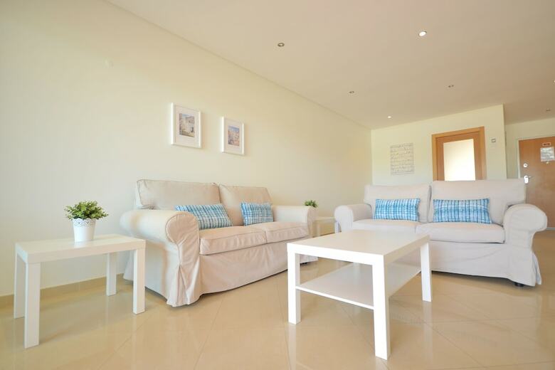 Apartamentos Millennium Golf Residences Al