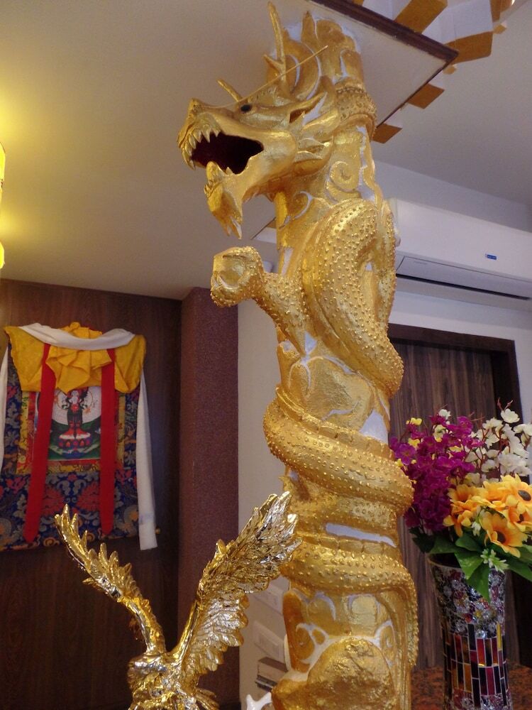 Hotel The Lindsay Cheu Den