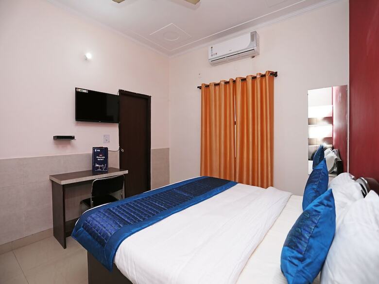 Hotel Oyo 9530 Kunal Residency
