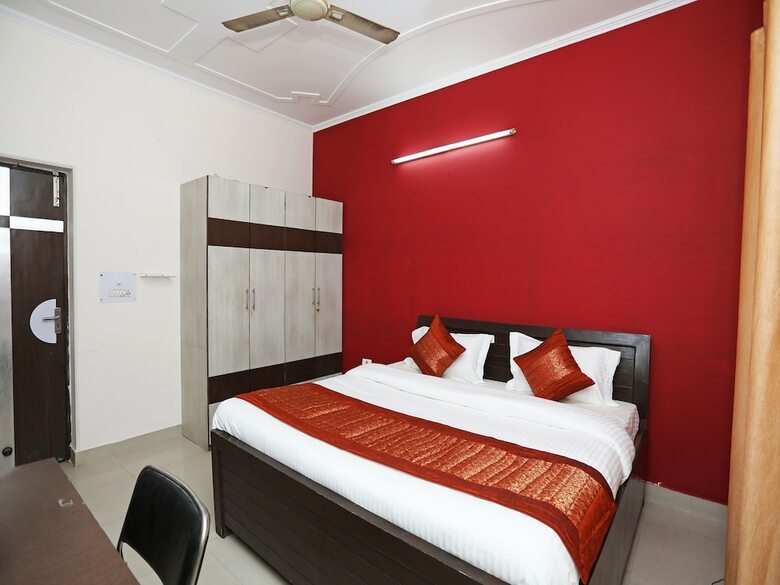 Hotel Oyo 9530 Kunal Residency