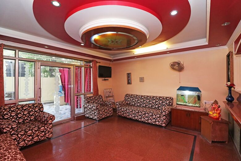 Hotel Oyo 10661 Dsr Classic