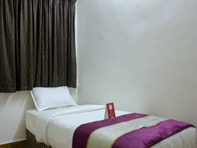 Hotel Oyo 4189 Rose Flower Service Apartment