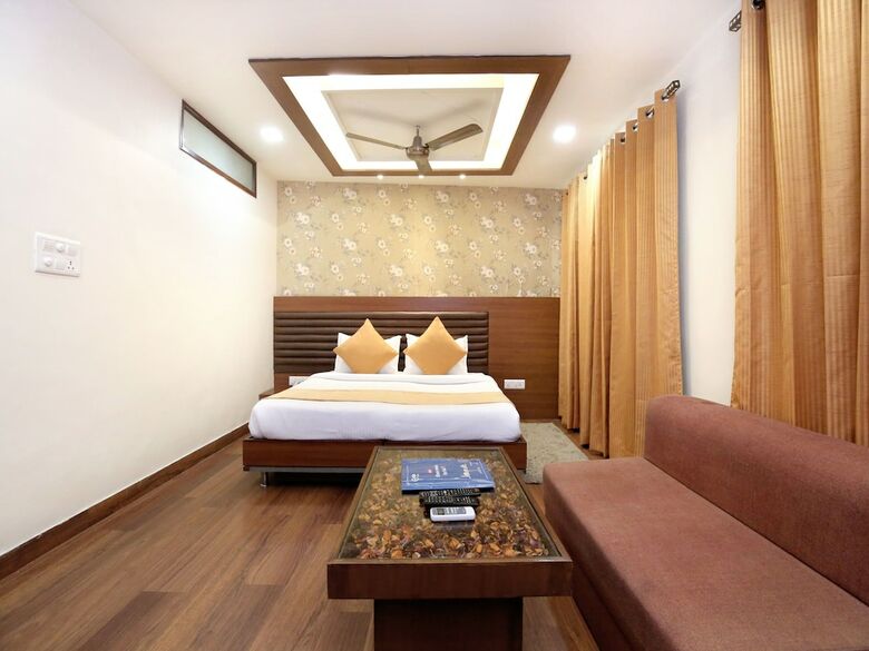 Oyo 2860 Hotel 24x7 Inn