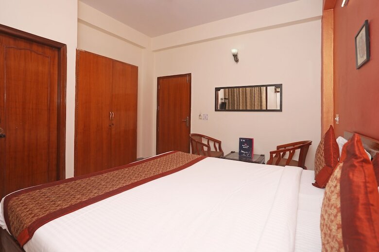 Oyo 11361 Hotel Park Residency