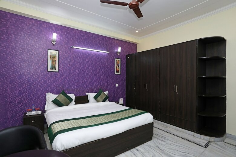 Oyo 11606 Hotel K R Group