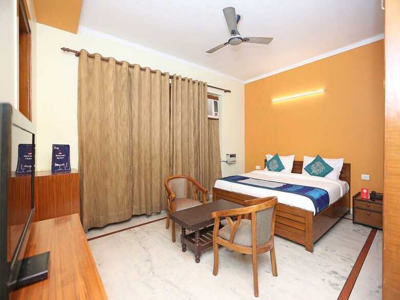 Hotel Oyo 9581 Green Residency