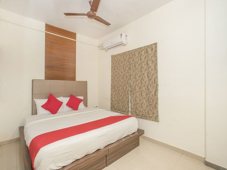 Hotel Oyo 10722 Simera Service Apartments