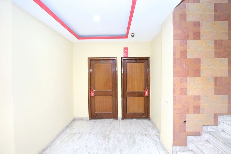 Oyo 11377 Hotel Kings Residency