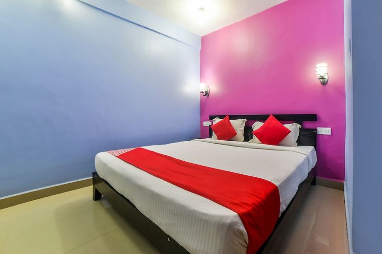 Oyo 10882 Hotel Caje Baga