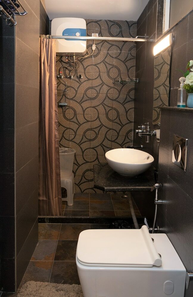 Nirvana Lodge & Lounge (a Boutique Hotel)