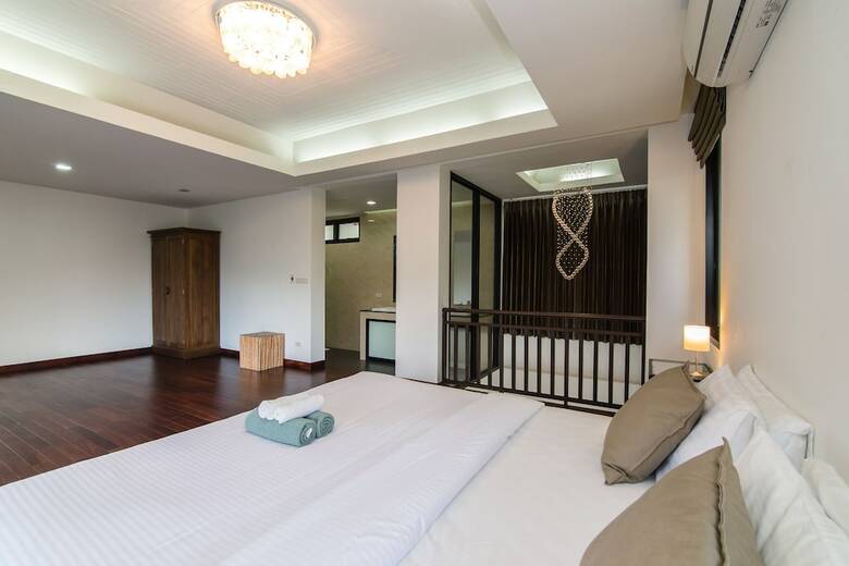 Bali Style Villa On Palm Hills Ph 202