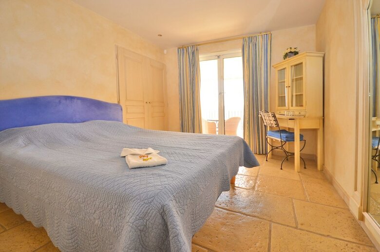 Hotel Les Cavaliers De Saint Paul B&B