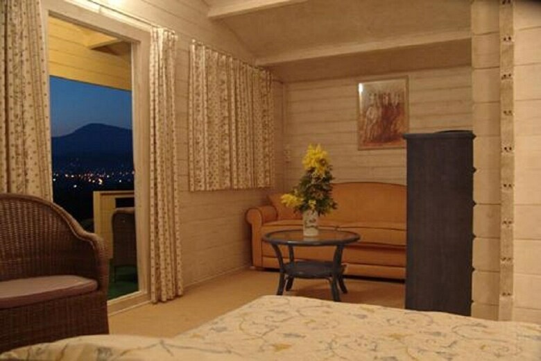 Hotel Les Cavaliers De Saint Paul B&B