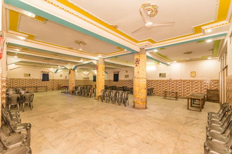 Hotel Oyo 1238 Near Park Circus