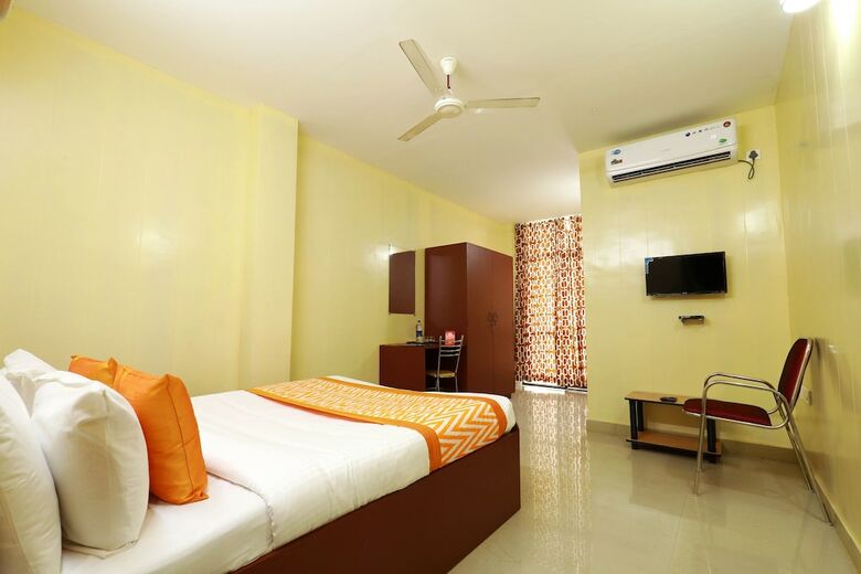 Hotel Oyo 6725 Palm Inn