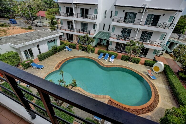 Hotel Pool Access 89 At Rawai