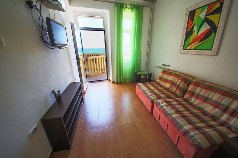 R-club Old Town Apartments