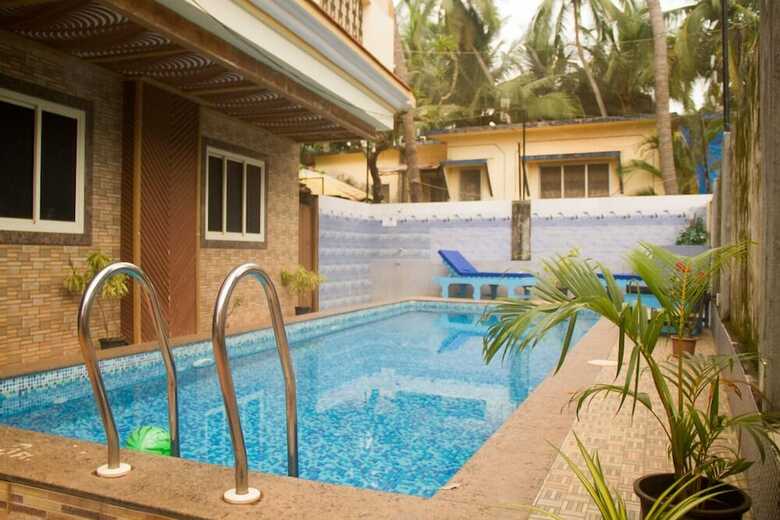 Hotel Nirvah Candolim Beach Holiday Stay