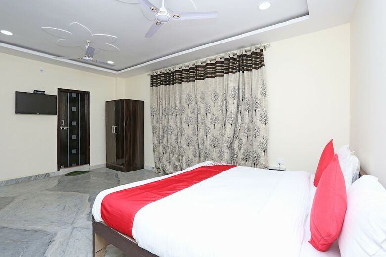 Hotel Oyo 10708 Mithila Spiritual Stay