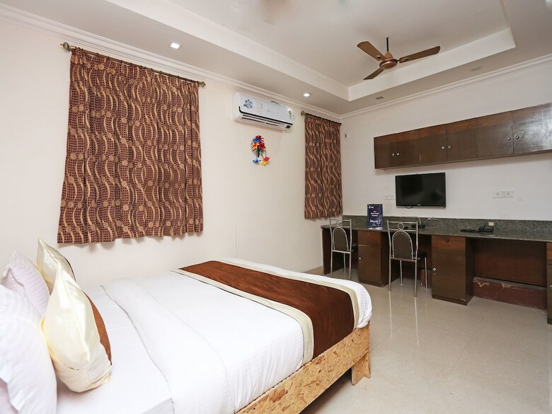 Hotel Oyo 10800 Ma Homestay