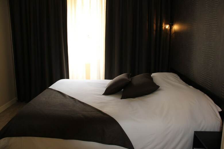 Hotel H�tel Du Lion D'or