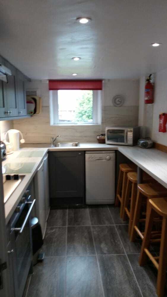 Fernhurst Holiday Apartments