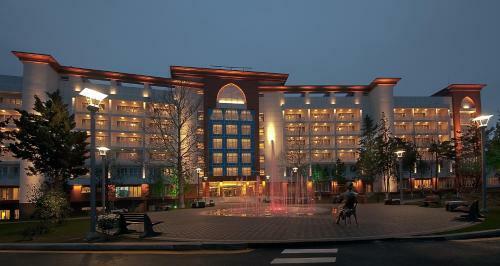 Chinar Hotel & Spa