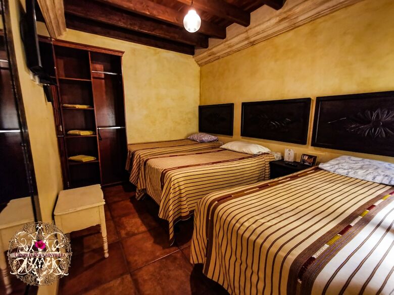 Bed & Breakfast Central Bougainvillea