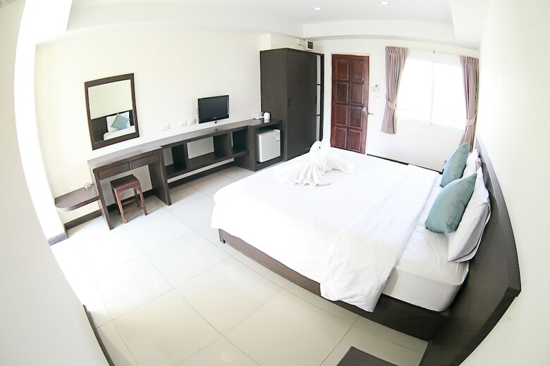 Hotel Weerawan Place