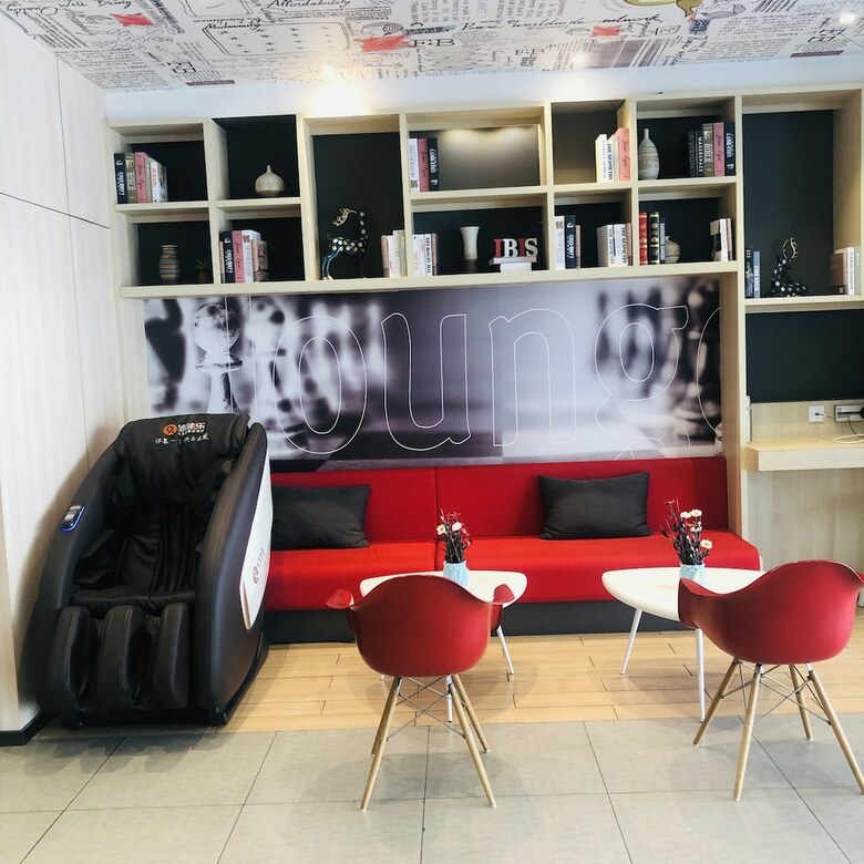 Ibis Chengdu East Railway Station Hotel