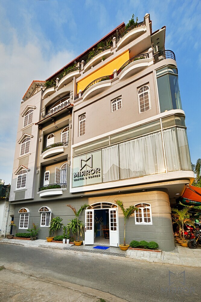 Hostal The Mirror Danang Hostel