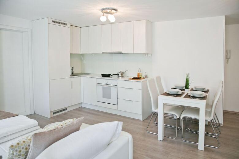 Aparthotel Apartments Hi?a Pod Gradom