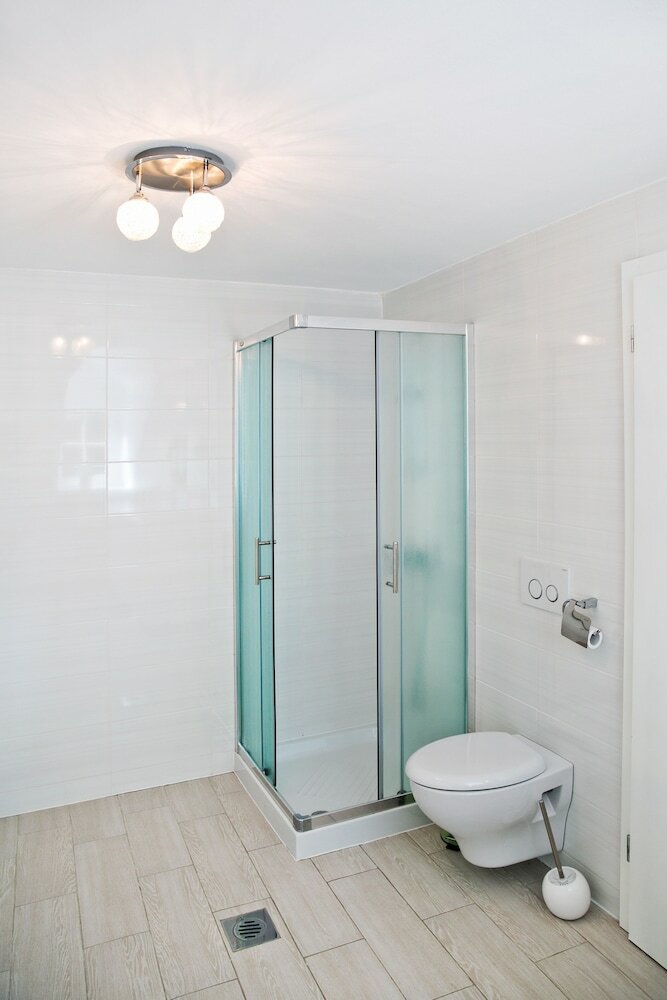 Aparthotel Apartments Hi?a Pod Gradom