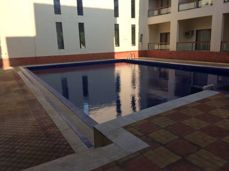 Hotel Kings Crown Resort - Mandarmani