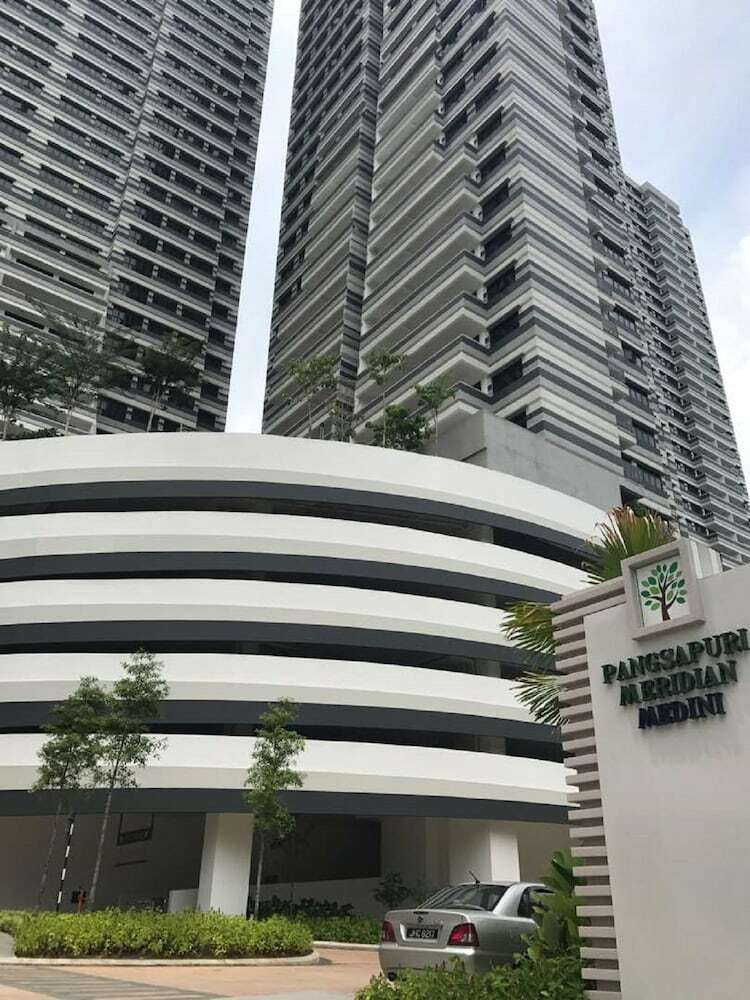 Apartamentos Cozy Condo At The Meridin Medini