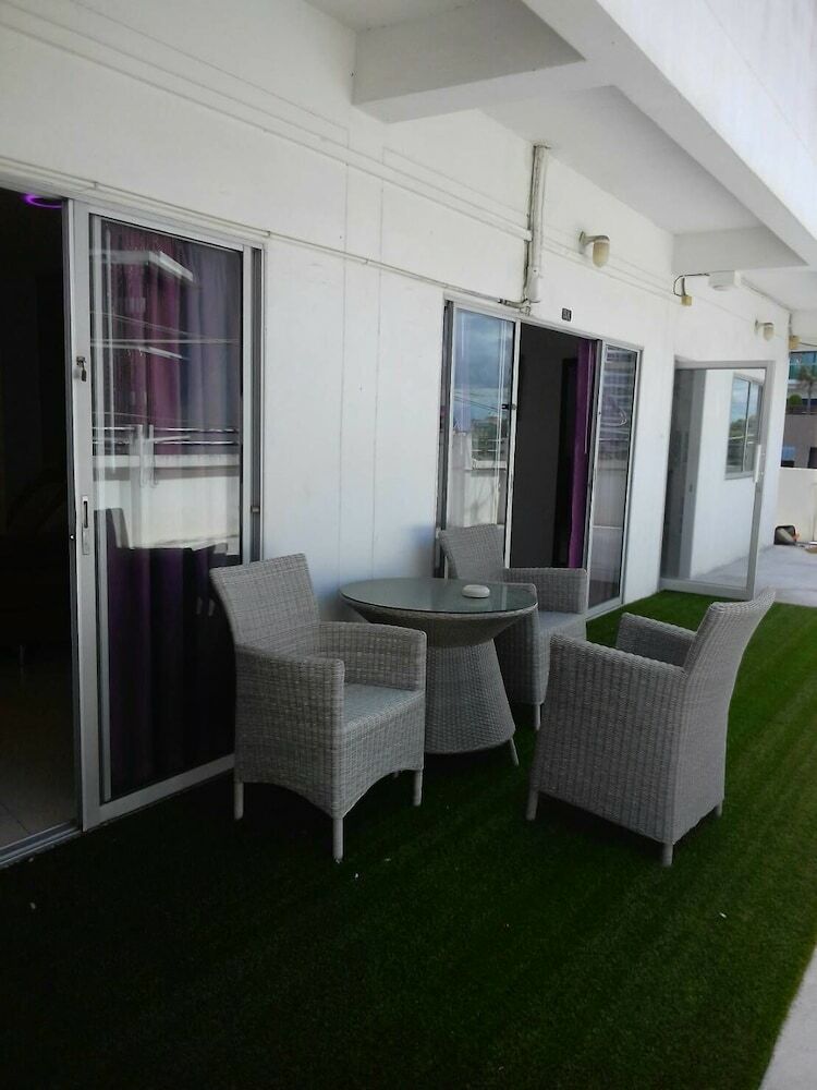 Hotel C&c Residence Bistro Restaurant