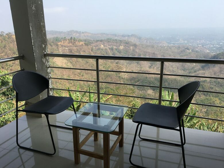 Hotel Nilambori Resort