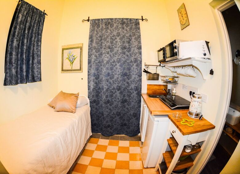 Hotel Maleth Inn Guest House