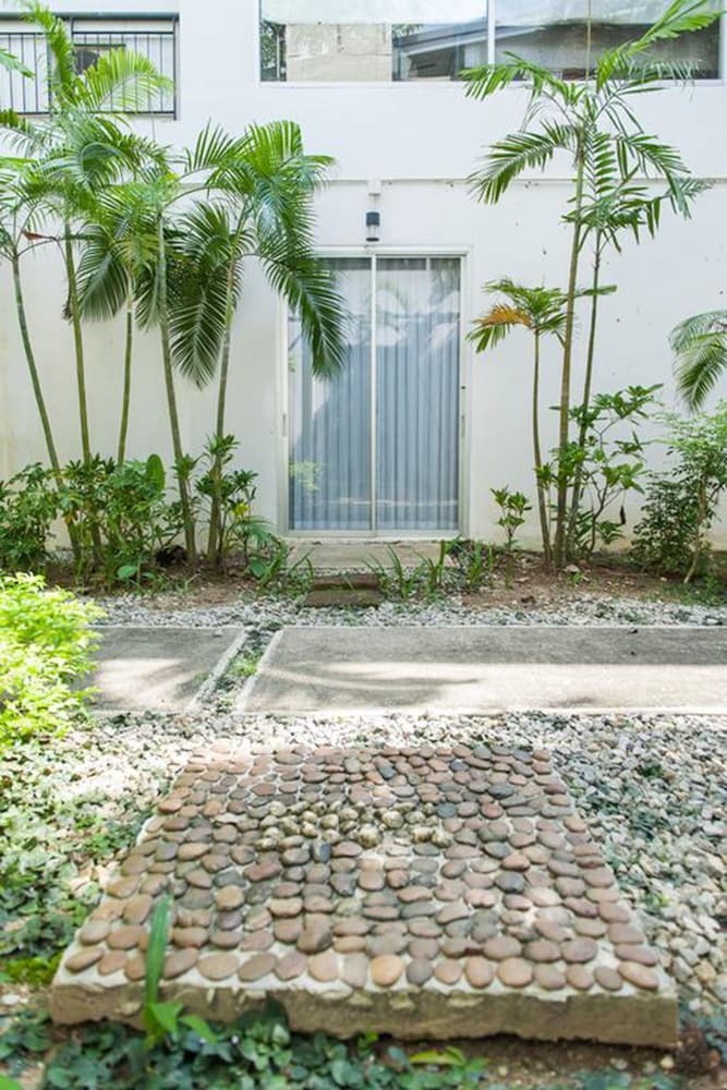 Apartamentos Chaofa West On The Pond