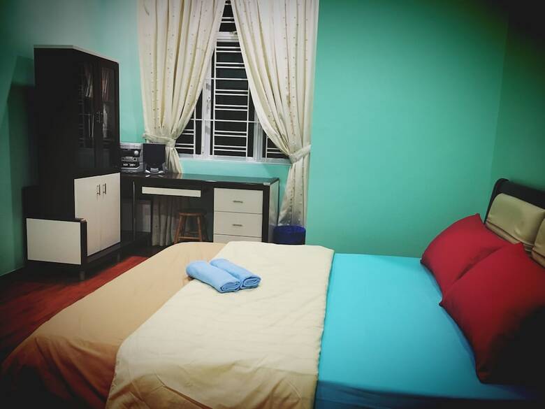 Ibook 1 - Luxury Holiday Homestay
