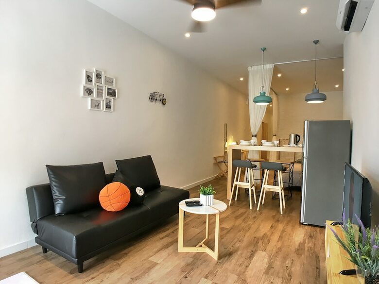 Hotel Ibook 4 - Deluxe 2bedroom Gurney Suites