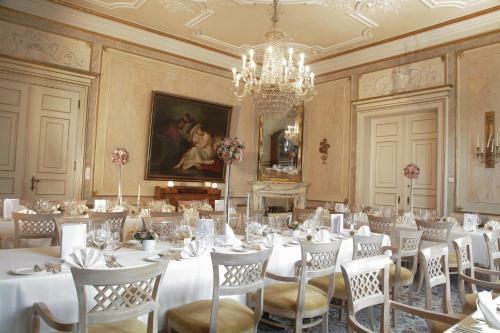 Hotel Schlo� Tremsb�ttel