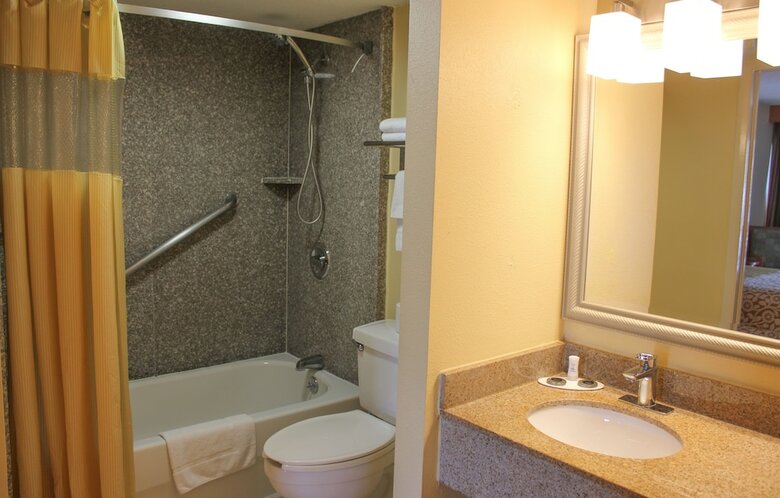Motel Rose Garden Inn & Suites
