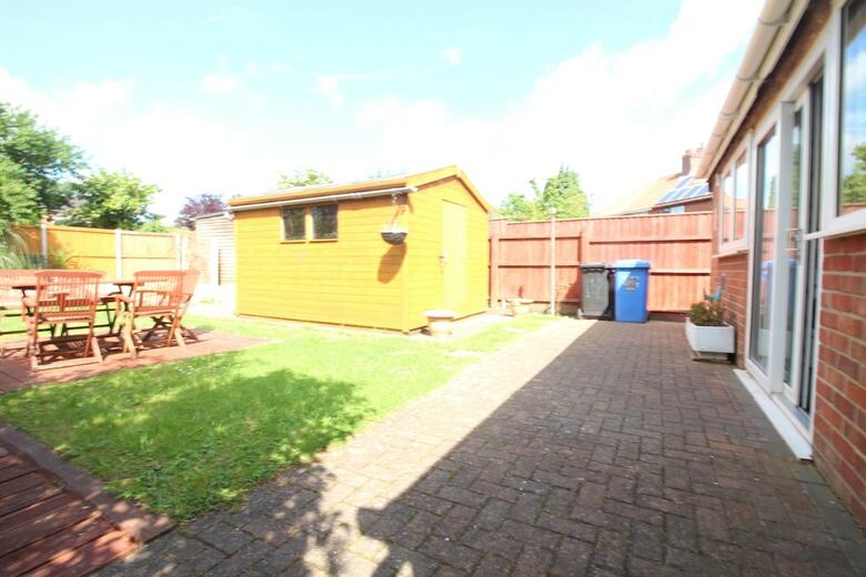 Apartamentos Airport Lodge Norwich