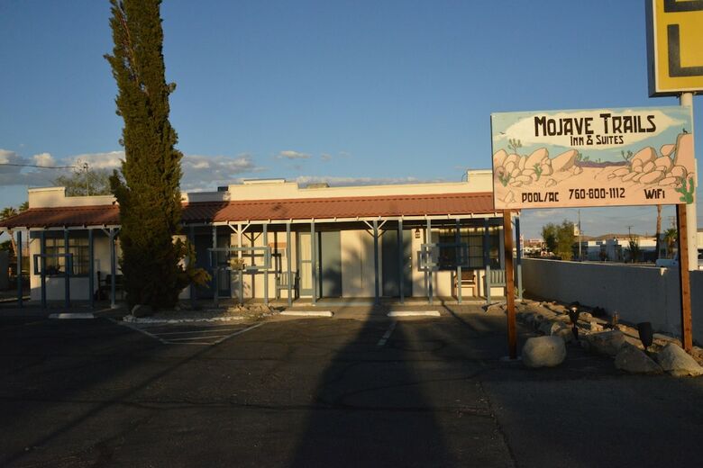 Posada Mojave Trails Inn And Suites